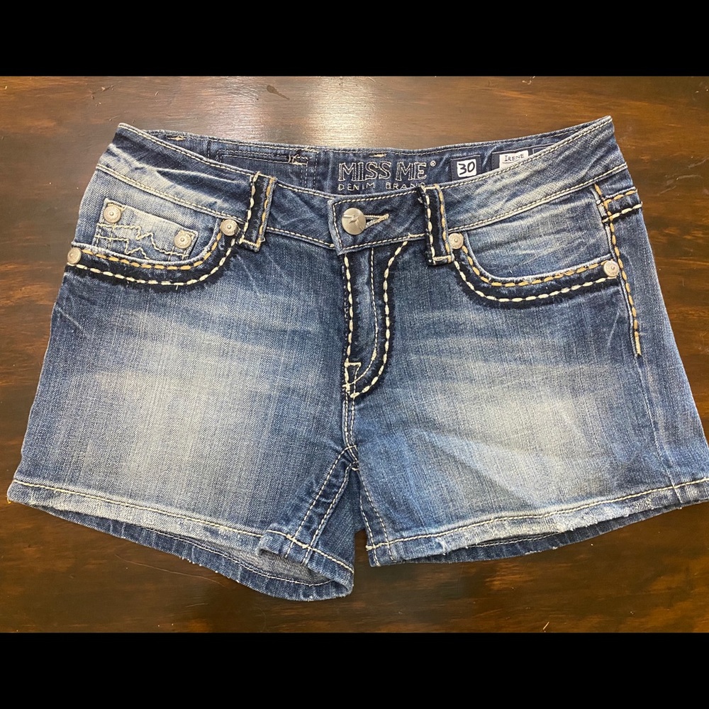 MISS ME Denim Irene Short - Size 30!